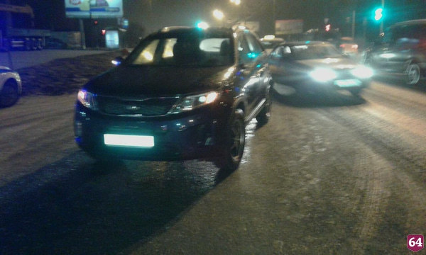 В Саратове 7-летняя девочка попала под колеса внедорожника