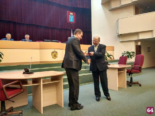 Спикер облдумы вручил удостоверения депутатам VI созыва 