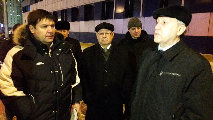 Радаев проконтролировал ночную уборку Саратова от снега 