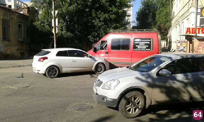 Жителя Саратова осудят за сбитую на переходе женщину 
