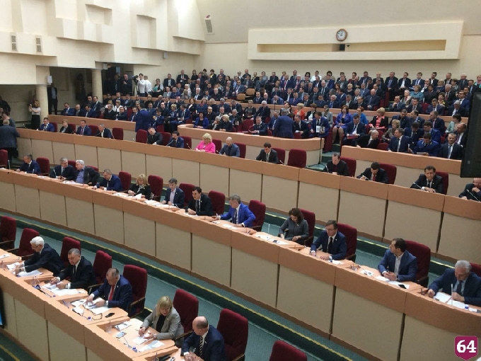 В областной думе увеличили число получающих зарплату депутатов