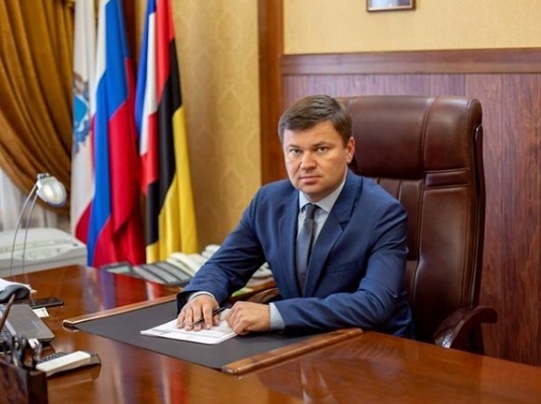 В челлендже #мыедины Дмитрий Тепин вспомнил героев Отечества