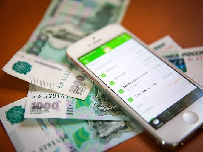 Студент снял с карты ровесника деньги