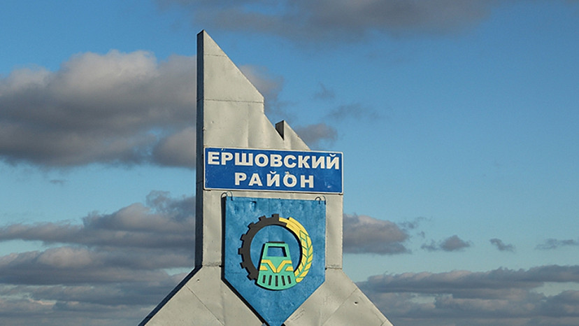 Директор школы под Саратовом попалась на взятке от бизнесмена