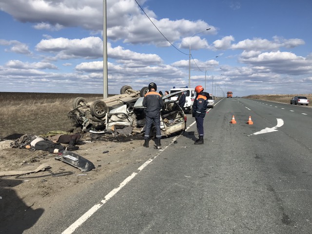 В аварии на трассе погибли водитель и пассажирка «Оки» 