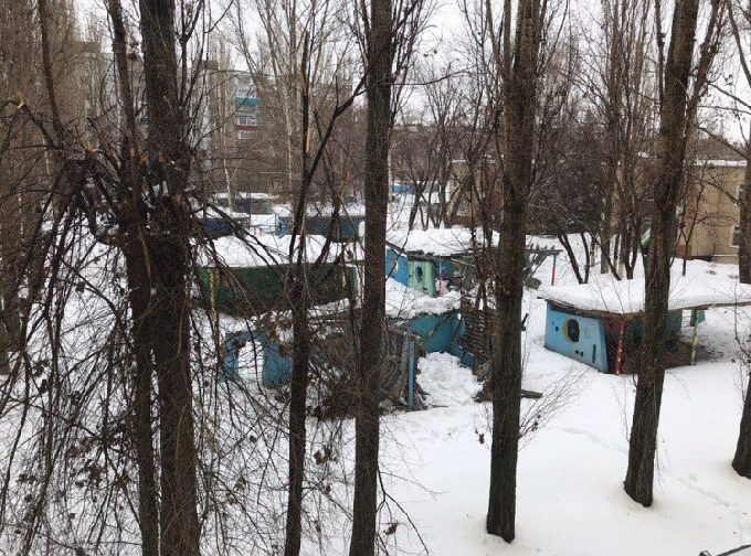 На территории детского сада рухнули крыши 2 веранд 