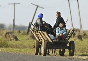 Подросток на мотоцикле протаранил конную повозку 