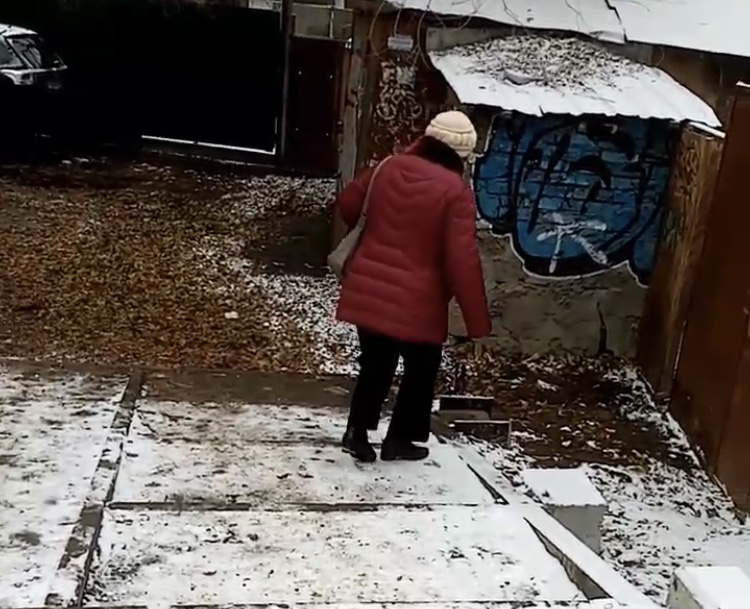 Саратовцы не хотят ползти с моста через Глебучев овраг