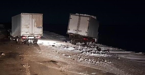 Грузовик насмерть сбил ремонтировавшего «Газель» мужчину 