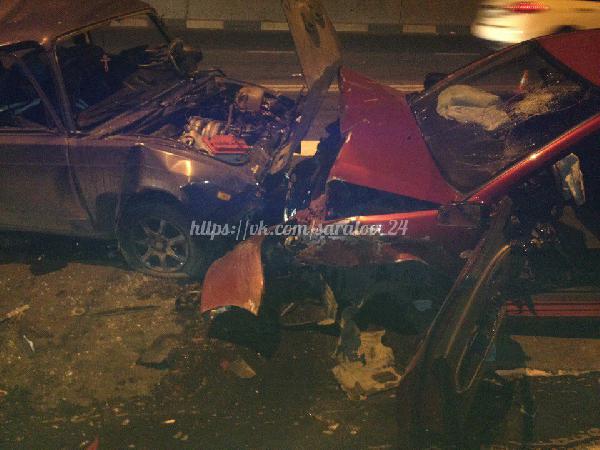 В массовой аварии на дороге в Юбилейный пострадали 2 человека 