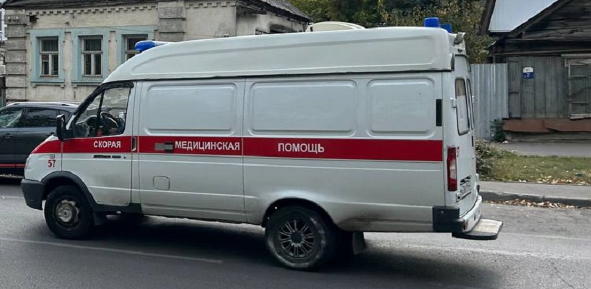 Житель Саратовской области перед юбилеем до смерти изрезал знакомого