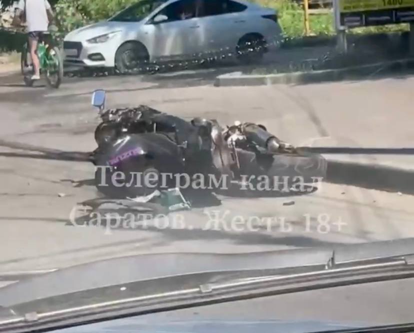 Байкер с пассажиркой разбились в ДТП на Орджоникидзе