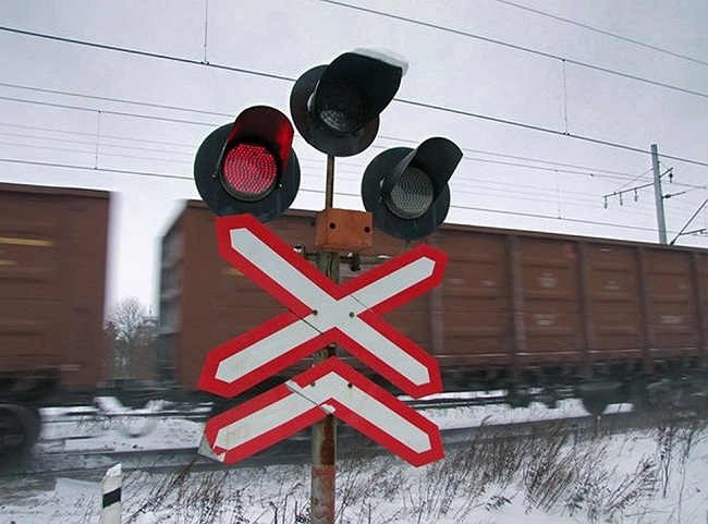 На Ново-Астраханском шоссе ограничат движение через переезд 