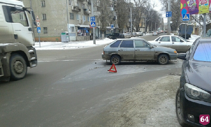 На Университетской в ДТП с «Газелью» пострадала автоледи