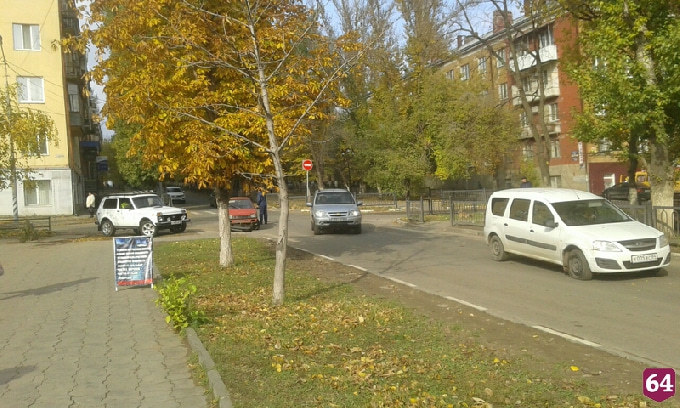 На Ломоносова не разъехались автоледи на «Оке» и «Ларгусе»