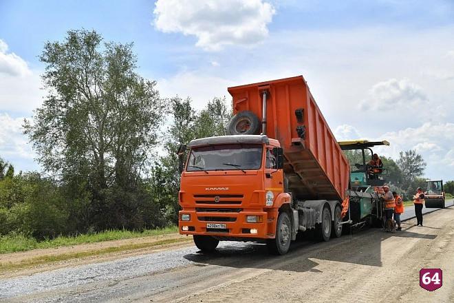 Саратовские села получат субсидии на ремонт дорог