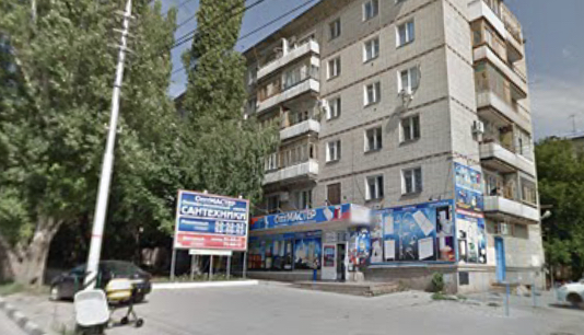 В Саратове 3-летний мальчик выпал с 4-го этажа