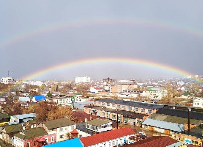 Жители Энгельса наблюдали первую весеннюю радугу 