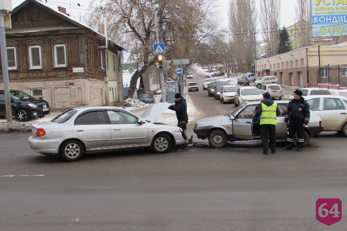 На Соколовой произошло лобовое ДТП