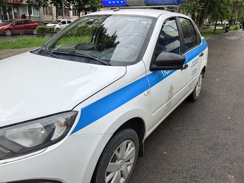 В Саратове пенсионера избили за просьбу переставить машину