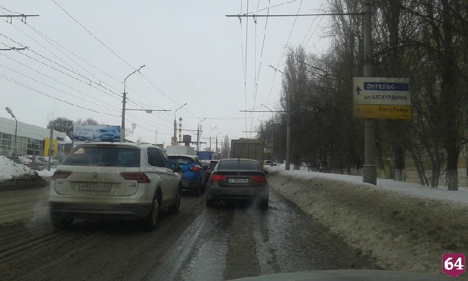 Московское шоссе заблокировано из-за коммунальной аварии 