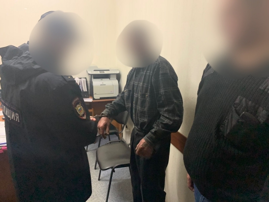 Саратовец убил рецидивиста и спрятал труп в яме