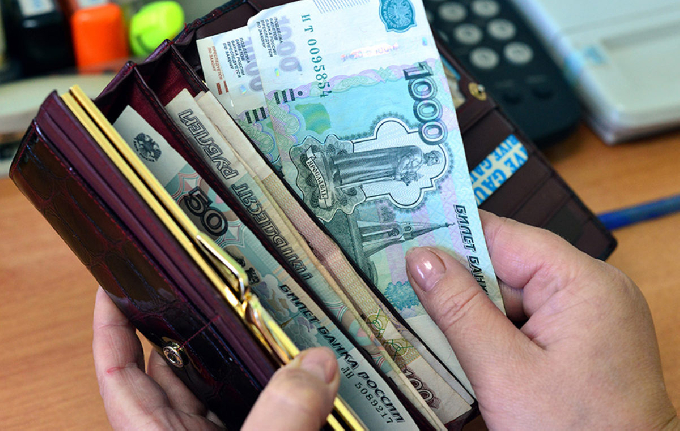 В Саратове средняя зарплата выросла на 4,1%