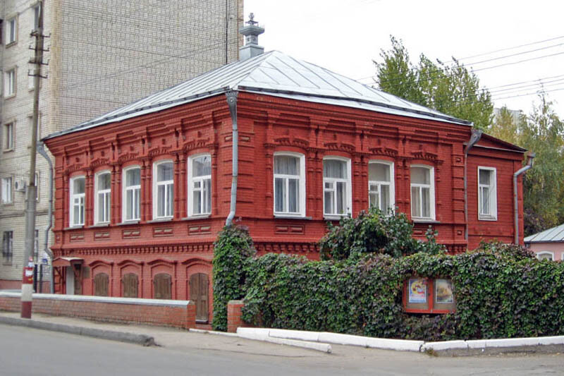 Семья Кассилей поздравила саратовский музей с юбилеем