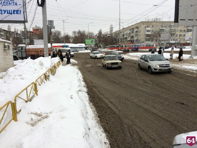 Напротив «Форума» пенсионерка сломала бедро при переходе дороги на красный 
