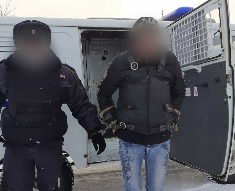 Женщина зарезала пьяного любовника за мат в свой адрес