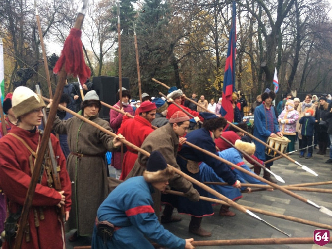 В центре Саратова развернулась «битва» за Китай-город
