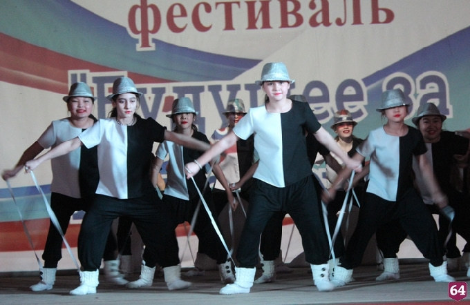 Саратовскую молодежь посвятили в избиратели на фестивале 