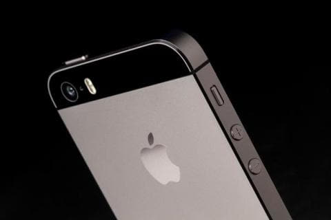 Подросток пошел на грабеж ради двух iPhone