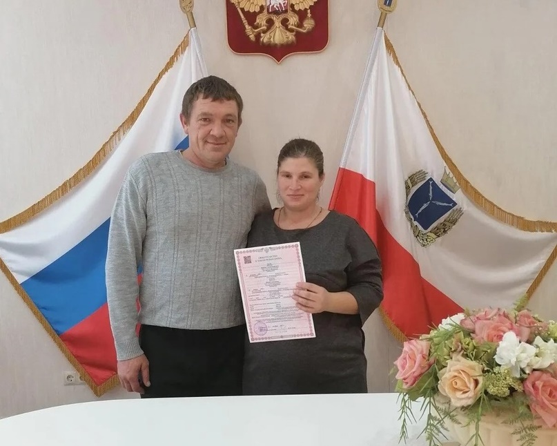 Многодетный саратовец женился перед отправкой на передовую