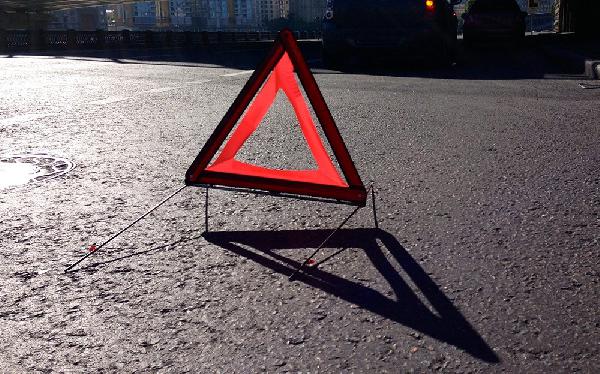 На трассе под Саратовом иномарка задавила нарушителя ПДД
