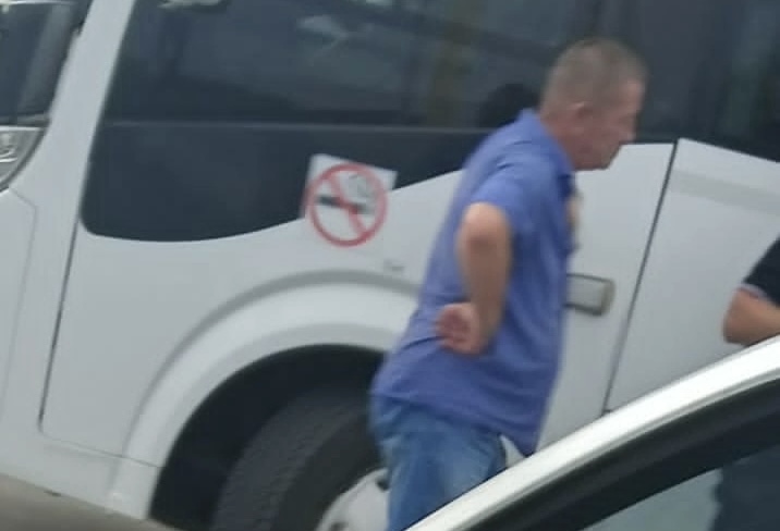 Водитель выгнал из автобуса девочку из-за проблемы с оплатой проезда 
