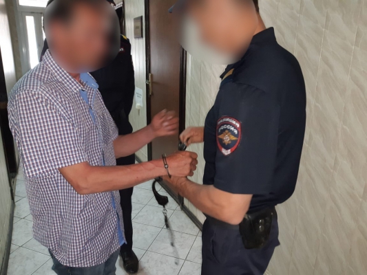 Саратовец зарезал напарника и получил 8 лет строгого режима