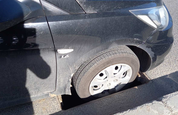 Саратовских автомобилистов предупредили об опасной ливневке
