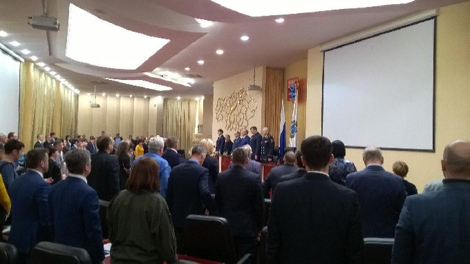 В Саратове заседание комиссии по обманутым дольщикам начали с минуты молчания 