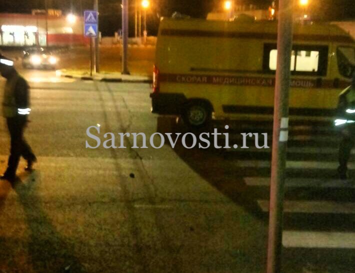 В Саратове водитель сломал ноги пешеходу и скрылся с места ДТП 