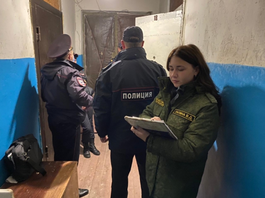 Полицейские нашли в квартире на Чапаева мертвого мужчину
