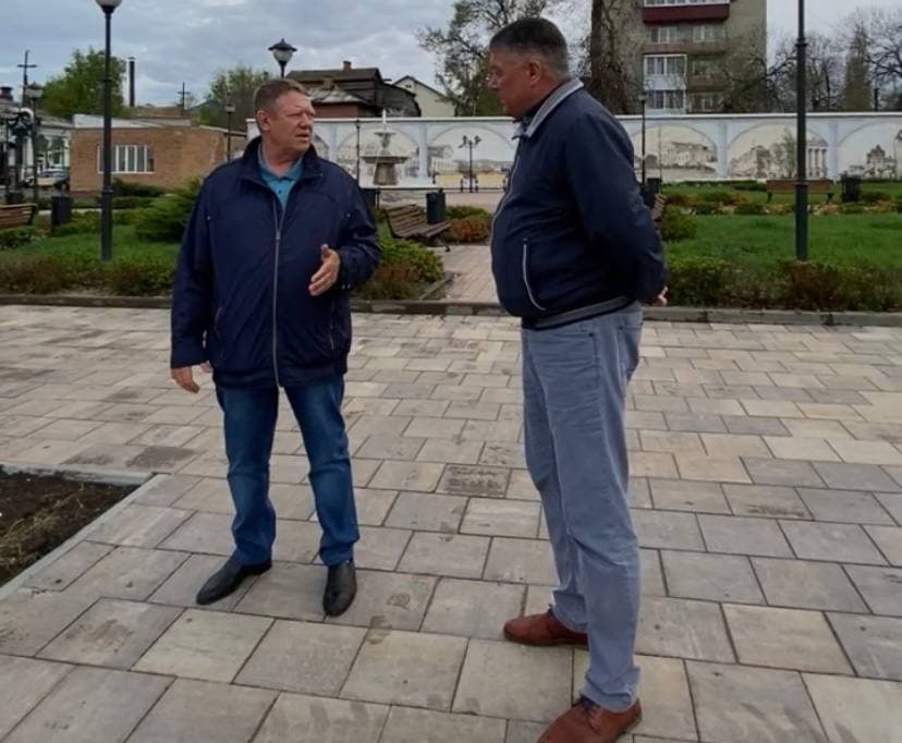 Депутат Госдумы отметил недочеты на пешеходной улице 