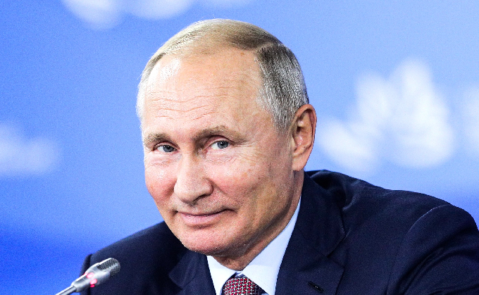 Владимир Путин отметил заслуги саратовских психиатра и общественника