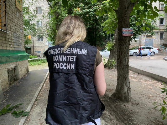 В Саратове 3-летний мальчик выпал из окна