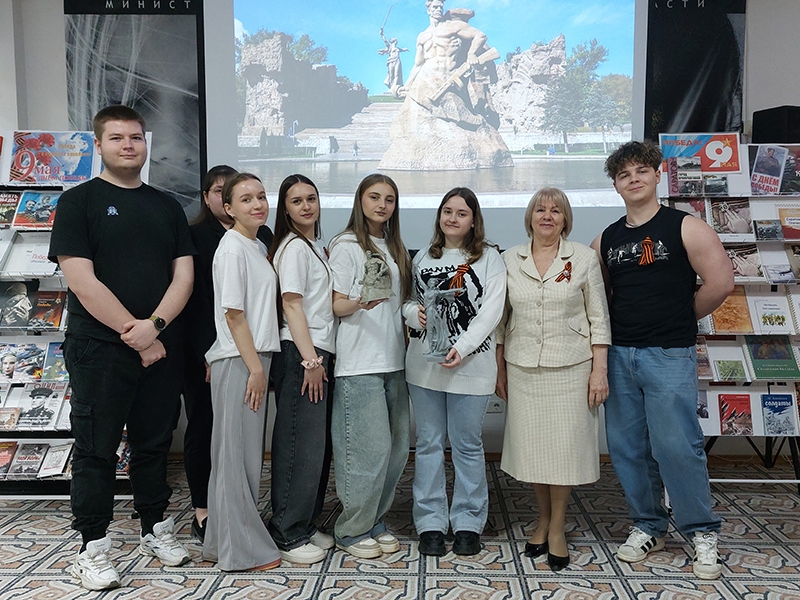 В Саратове прошел телемост о многонациональном подвиге