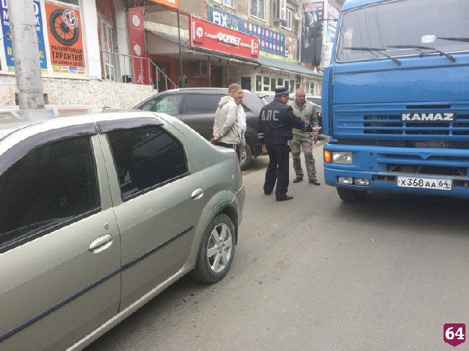 Астраханская заблокирована из-за ДТП с КамАЗом