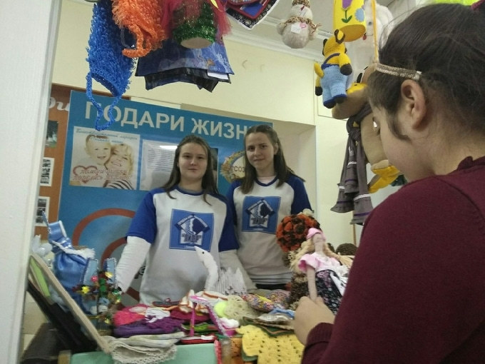 В Балашове собирают средства для лечения девочки с ихтиозом