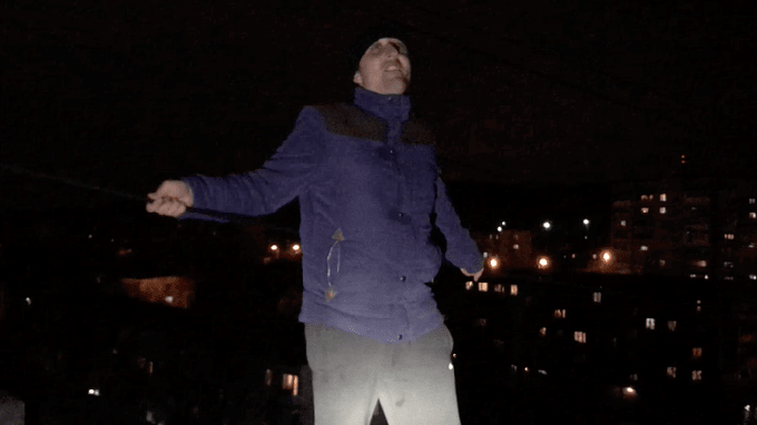 В Саратове мужчина пытался покончить с собой после предательства друга