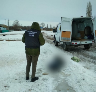 На улице саратовского села насмерть замерз мужчина