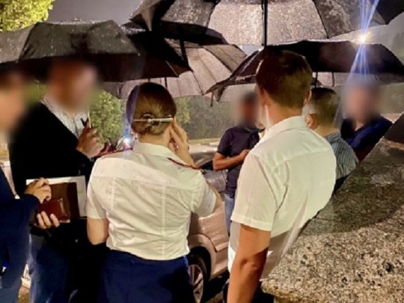 В Саратове инспектора ГИБДД осудят за взятки от предпринимателя
